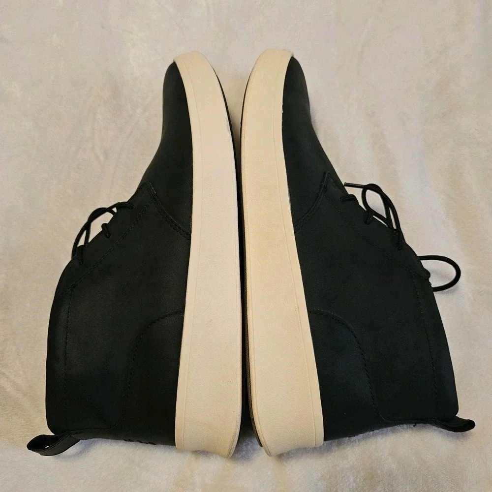 IZOD Men's Palmer Black Chukka Boots White Sole Size 12 M Used